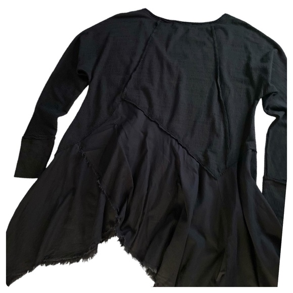 Free People - Black “ Comin’ In Hot” Tunic Top Size Medium - Picture 13 of 15
